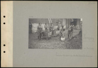 Pompey. Femmes chargeant du charbon dans des brouettes