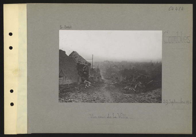 Combles. Un coin de la ville