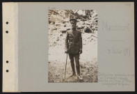 Maucourt. Destructions systématiques par les Allemands ; maisons détruites ; au premier plan, M. Vidal, correspondant de guerre