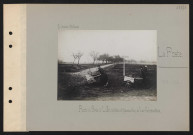 La Poste. Route de Paris à Lille : soldats et "poussettes" de leur fabrication