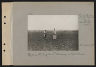 Saint-Martin-aux-Bois (près). Revue du 10e CA par le général Anthoine ; au premier plan le général
