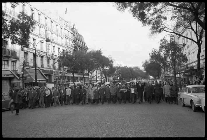 Manifestation du 15 novembre à Strabourg-Saint-Denis. « Catholiques et protestants »