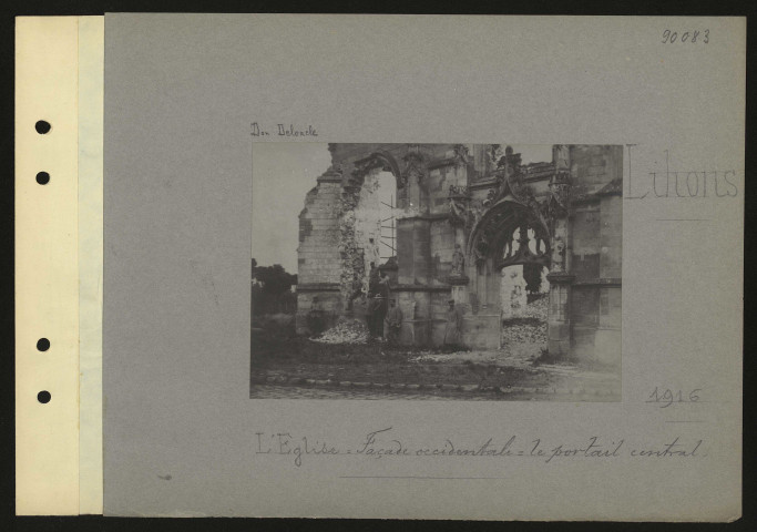Lihons. L'église : façade occidentale : le portail central