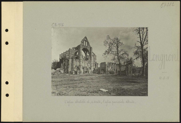 Longpont. L'église abbatiale et, à droite, l'église paroissiale détruite
