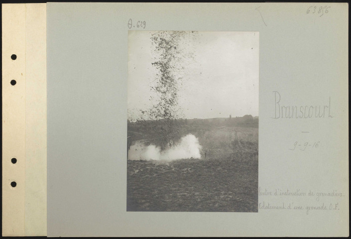 Branscourt. Centre d'instruction de grenadiers. Éclatement d'une grenade OF