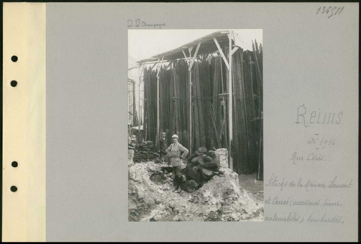 Reims. Rue Cérès. Stocks de la maison Laurent et Carrée (accessoires pour automobiles) bombardés