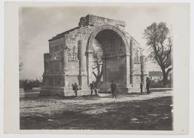 Saint-Rémy-de-Provence. L'arc de triomphe