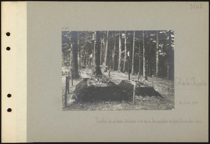 Col de la Chipotte. Tombes de soldats français tués dans les combats d'août-septembre 1914
