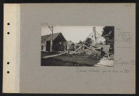 Tracy-le-Mont. Maison détruite par un obus de 380