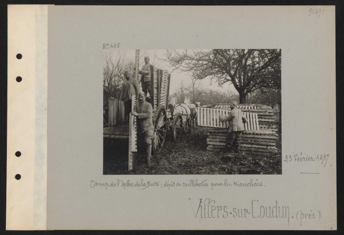 Villiers-sur-Coudun (près). Camp de l'arbre de la butte : dépôt de caillebotis pour les tranchées