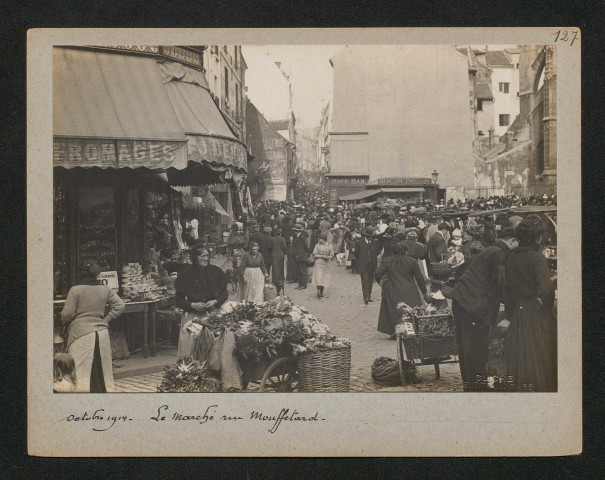 Le marché rue Mouffetard