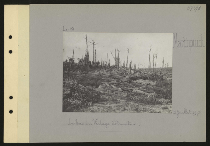 Martinpuich. Le bas du village détruite