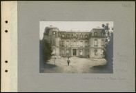 Reims (Sud-est de). Château de la marquise de Polignac. Façade