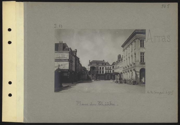Arras. Place du Théâtre