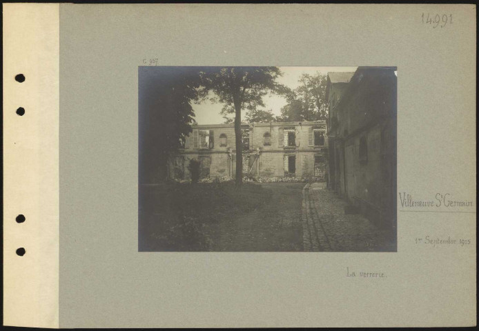 Villeneuve-Saint-Germain. La verrerie