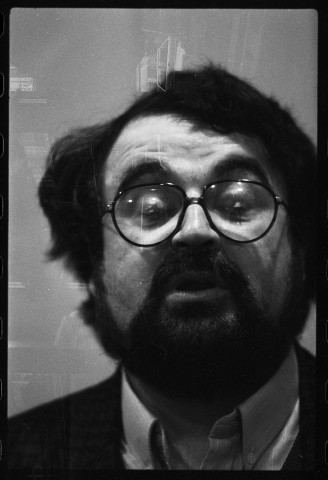 Jean-Michel Boullier de la SGEN-CFDT. Les Loubavitch rue Lamartine. Manifestation des instituteurs devant l'inspection académique à Bobigny pour le retrait du projet « Maître-Directeur »