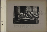 Paris. Conférence des alliés de juillet 1917. Hôtel Crillon. Monsieur Lloyd George quitte l'hôtel l'hôtel pour se rendre à la conférence