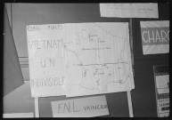 Meeting des Comités Vietnam de base (CVB) et panneaux explicatifs