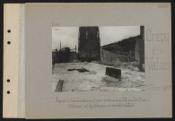 Crépy-en-Valois. Après le bombardement par avions du 28 au 30 mai. Intérieur de la fabrique de meubles, Clair