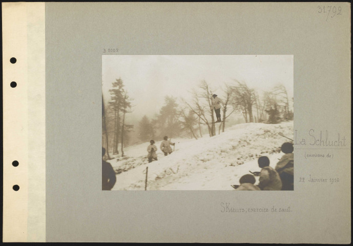 La Schlucht (environs de). Skieurs ; exercice de saut