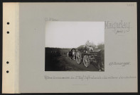 Maignelay (près). Retour de manœuvre du 5e régiment d'infanterie coloniale : les voitures d'ambulance