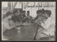 Usine de la société du gaz à Clichy (Seine)