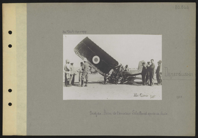 Oudjda (Maroc). Deperdussin. Avion de l'aviateur Soleilland après sa chute