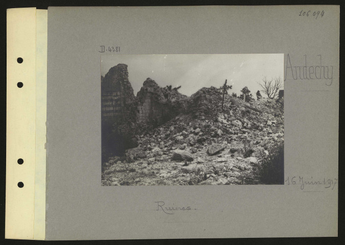 Andechy. Ruines