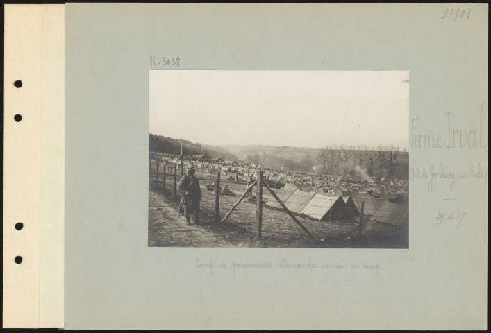 Ferme Irval (sud-ouest de Jonchery-sur-Vesle). Camp de prisonniers allemands. Un coin du camp