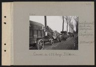 Route de Clermont à Compiègne (près Clermont). Évacuation de l'artillerie lourde anglaise