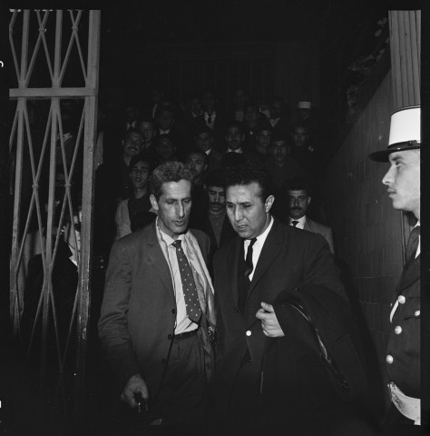 Reportage sur une séance de "Ciné-Pop" (cinéma populaire) à Alger (suite)