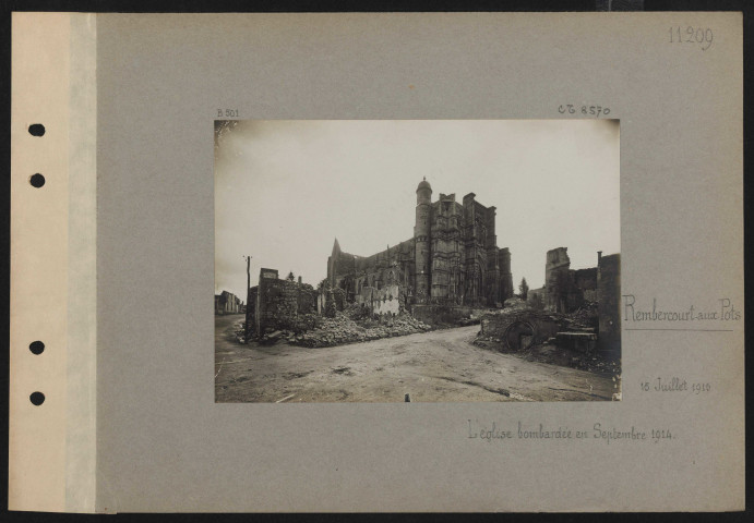 Rembercourt-aux-Pots. L'église bombardée en septembre 1914