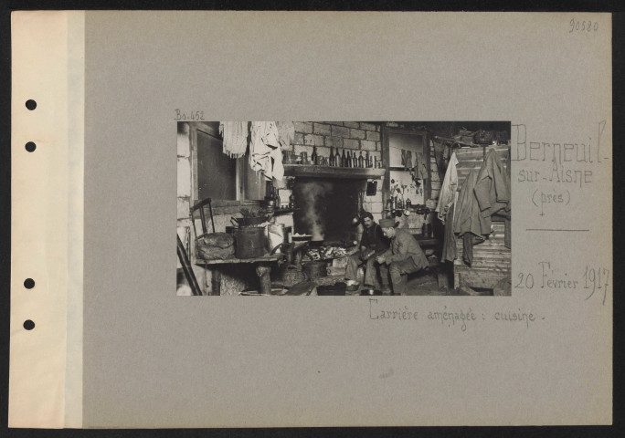 Berneuil-sur-Aisne (près). Carrière aménagée : cuisine