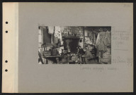 Berneuil-sur-Aisne (près). Carrière aménagée : cuisine