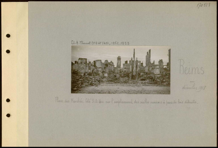 Reims. Place des Marchés. Côté sud-ouest. Vue sur l'emplacement des vieilles maisons à pans de bois détruites