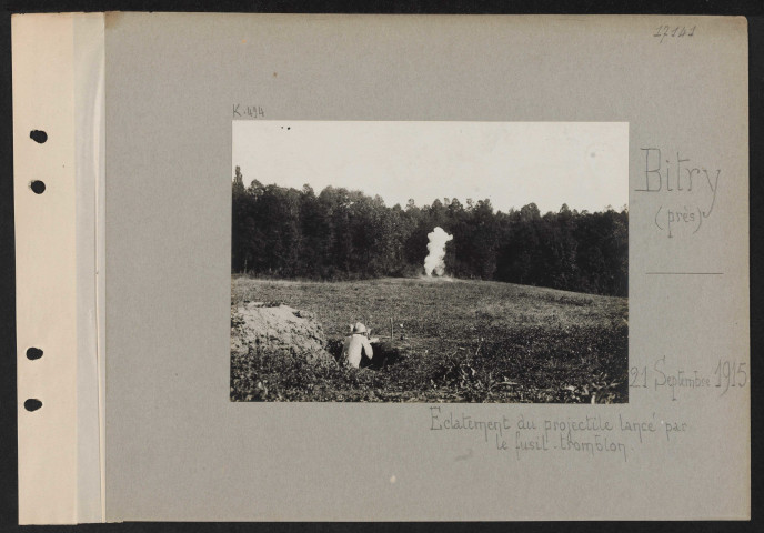 Bitry (près). Éclatement du projectile lancé par le fusil-tromblon