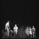 Au Théâtre de la Commune d'Aubervilliers : les « Chiens » de Tone Brulin, adaptation française de Gabriel Garran. Discours d'Aimé Césaire