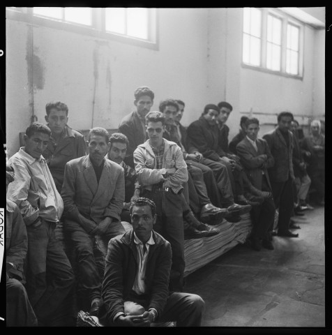 Réunions d'ouvriers élisant un comité de gestion