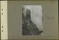 Sewen. Dans l'église. Dépôt des œuvres d'art évacuées du front d'Alsace. Figure provenant des stalles de l'église de Thann, (côté droit)