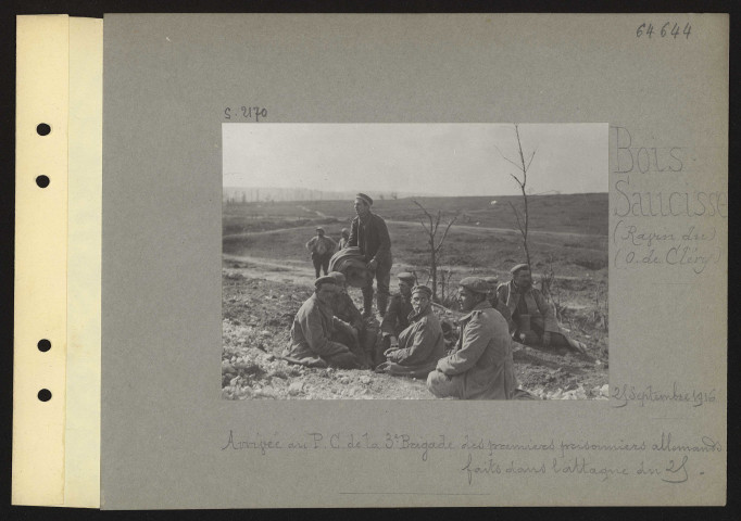 Bois Saucisse (Ravin du) (ouest de Cléry). Arrivée au poste de commandement de la 3e brigade des premiers prisonniers allemands faits dans l'attaque du 28