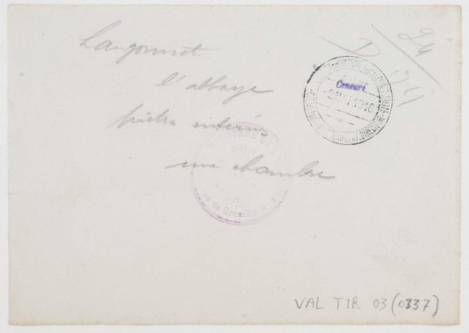 Langonnet. L'abbaye. Prêtres internés. Une chambre