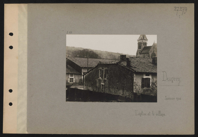 Dugny. L'église et le village