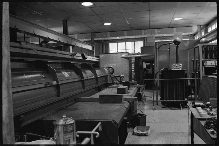 Institut de physique nucléaire. Institut de géologie en grève