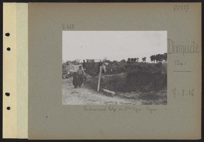 Dixmude (près). Cantonnement belge en deuxième ligne. Cagnas