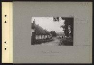 Curlu. Rue de Péronne