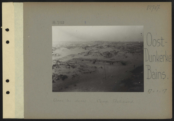 Oost-Dunkerke-Bains. Dans les dunes. Camp Gallimard