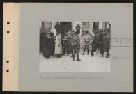 Ricquebourg. Au château : représentation du théâtre aux armées : les artistes