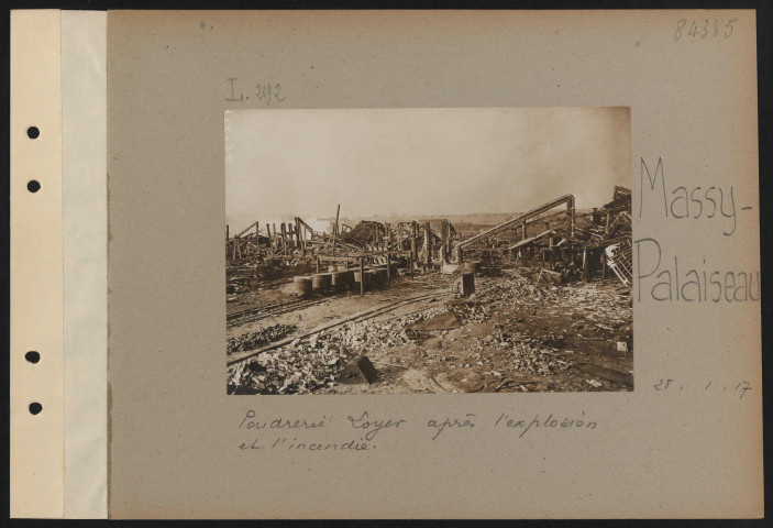 Massy-Palaiseau. Poudrerie Loyer après l'explosion et l'incendie