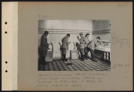 Bligny. Hôpital temporaire V.R. 67. Sanatorium pour blessés et malades atteints ou suspects de tuberculose. Le lavage des mains avant le repas
