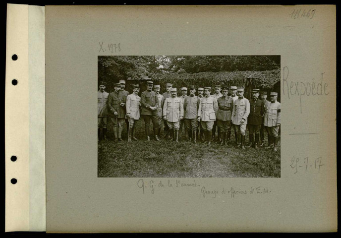 Rexpoëde. Quartier général de la 1ère armée. Groupe d'officiers d'état-major